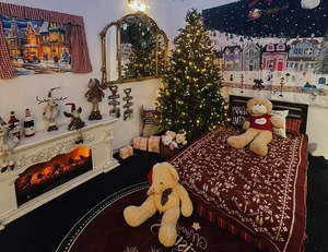 Luxurious Christmas Home Decor: Transforming a Living Space into a Lush Pine Forest - image 7