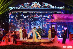 Elegant Phoenix Ao Dai Collection: A Celebration of Traditional Vietnamese Fashion and Timeless Beauty - image 2