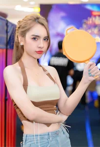 The Radiant Evolution of Streamer Tú Anh Susu: A Rising Beauty in the Gaming World - image 2