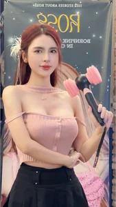 The Radiant Evolution of Streamer Tú Anh Susu: A Rising Beauty in the Gaming World - image 7