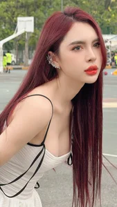 The Radiant Evolution of Streamer Tú Anh Susu: A Rising Beauty in the Gaming World - image 0