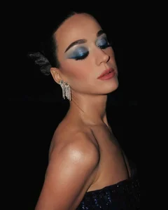 Katy Perry Stuns Fans with Dramatic Weight Loss and Radiant New Look: A Complete Style Transformation - image 1