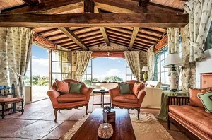Explore the World's Top 5 Most Beautiful Houses: From Modern Architectural Marvels to Luxurious Coastal Mansions and Iconic European Estates - image 1