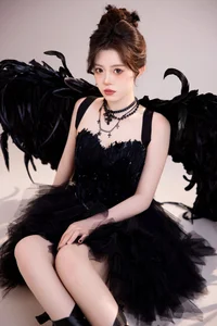 YiTuYu Art Language Vol.7906 Bai Lao Ban: A Masterpiece of Portraiture and Style - image 8