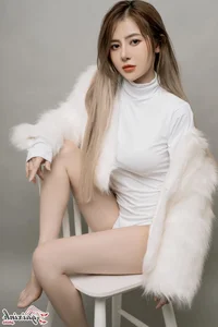 Model Bao Yen 9x: Redefining Ethereal Beauty and Modern Fashion Elegance in Photography - image 2