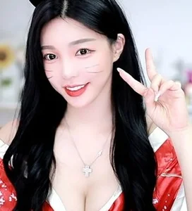 How This Viral Streamer Earned Over $80,000 Through Creative Content and Digital Engagement - image 7