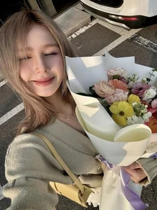Vietnamese Influencer Xoài Non Sparks Remarriage Rumors: A Glimpse Into Her Life Post-Divorce - image 4