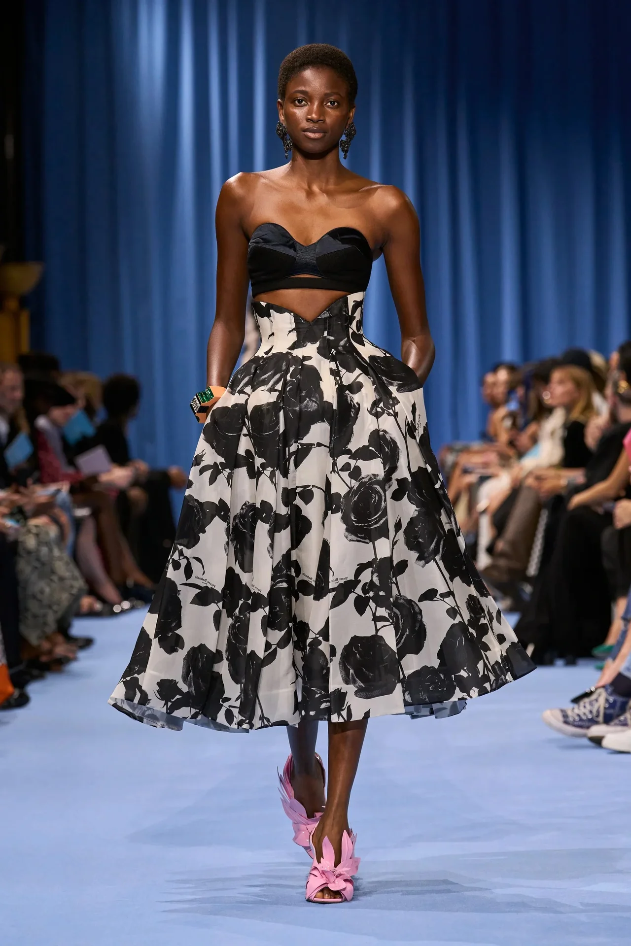 Elegant Rose-Inspired Fashion Trends: A Modern Take on Floral Elegance