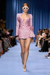 Elegant Rose-Inspired Fashion Trends: A Modern Take on Floral Elegance - image 7