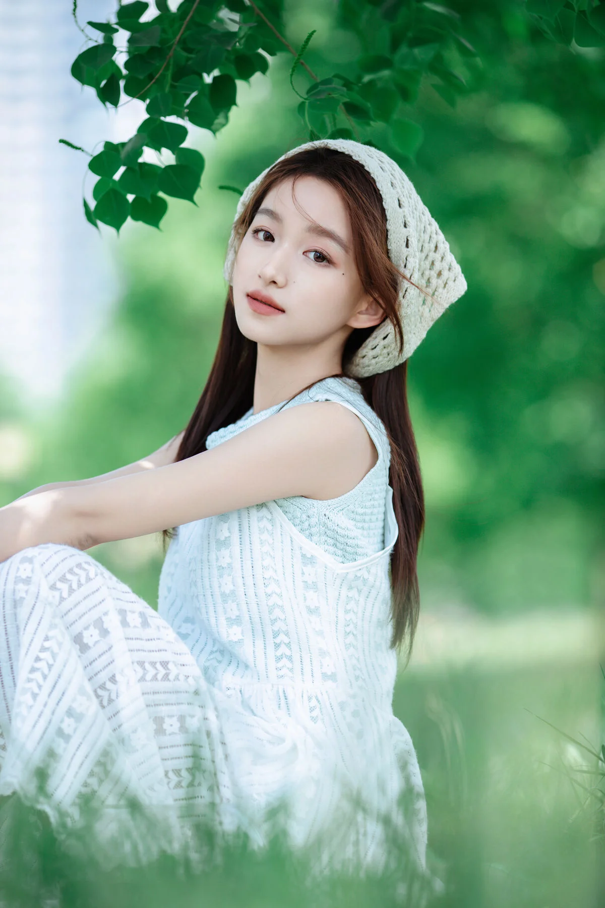 Yu Er's Graceful Portraits: A Visual Study in YiTuYu Art Language Vol.7178