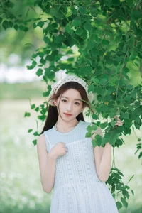 Yu Er's Graceful Portraits: A Visual Study in YiTuYu Art Language Vol.7178 - image 8