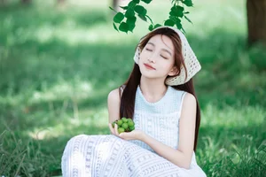 Yu Er's Graceful Portraits: A Visual Study in YiTuYu Art Language Vol.7178 - image 18