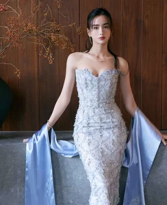 Gen Z Chinese Influencer Captivates Fans with Surreal AI-Like Visuals and Aesthetic Fashion - image 5
