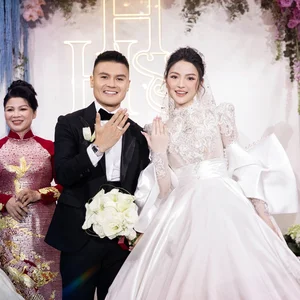 Inside the Lavish Wedding of Football Star Quang Hai and Chu Thanh Huyen: A Celebration and Big Baby Announcement - image 8