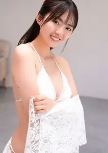 JP Toyoda Runa: Alluring Beauty From BOMB Digital Photo Book - image 1