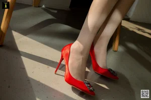 Artistic Hosiery Fashion: IESS Jiu Mei Cherry Red and Lemon Peel - image 8