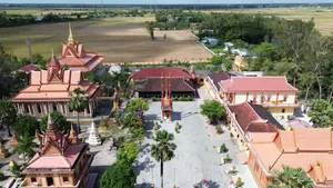 Exploring the Oldest Wooden Lecture Hall in Western Vietnam: A Cultural Gem - image 1