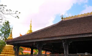 Exploring the Oldest Wooden Lecture Hall in Western Vietnam: A Cultural Gem - image 4
