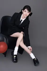 YiTuYu Art Language Vol.8708: Bai Le Hai Xiang Bai's Chic Elegance – Modern Feminine Style That Captivates - image 9