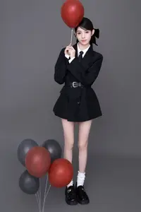 YiTuYu Art Language Vol.8708: Bai Le Hai Xiang Bai's Chic Elegance – Modern Feminine Style That Captivates - image 0