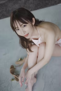 Misumi Shiochi: Discover Pure Allure in FRIDAY Digital Photo Book Pearl Vol.3 – Captivating Unreleased Moments! - image 2