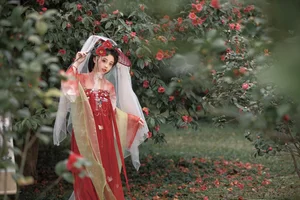 YITUYU Art Language February 2024: The Ethereal Beauty of Yuming - image 7