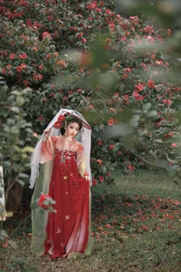 YITUYU Art Language February 2024: The Ethereal Beauty of Yuming - image 0