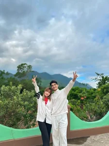Inside the Happy Family Life of Comedian Mac Van Khoa and His Wife - image 3