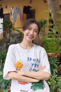 The sweet and poetic charm of actress Ngoc Huyen from 'Love and Destiny' - image 2