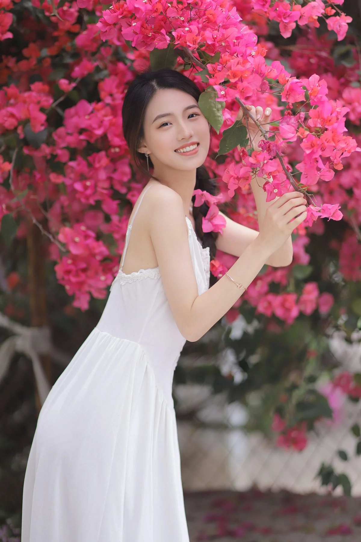 Contemporary Portraiture Excellence: YiTuYu Art Language Vol.4442 Featuring Han Han