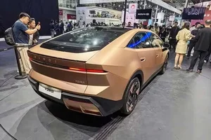 Hyundai Ioniq V Revealed: A Lamborghini-Inspired Electric Revolution at Beijing Auto Show - image 9