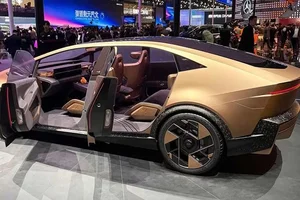 Hyundai Ioniq V Revealed: A Lamborghini-Inspired Electric Revolution at Beijing Auto Show - image 7