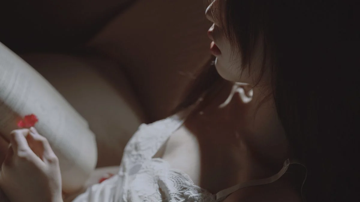 Elegant Visuals in YiTuYu Art Language Vol.6223 Featuring Xiao Ye