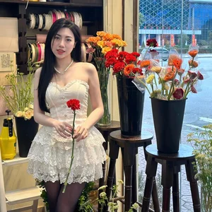 The Stylish Life of Nguyen Que Anh: Sister of Football Star Nguyen Van Toan - image 5