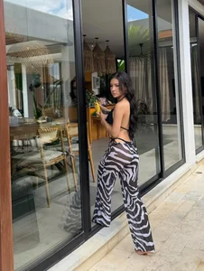Tiktoker Xuan Ca: Bold Fashion and Unique Patterns Define Her Viral Style - image 3
