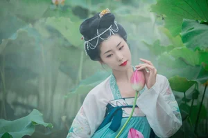Mu Ge in YiTuYu Art Language Vol.7066: Artistic Portrait Series - image 4