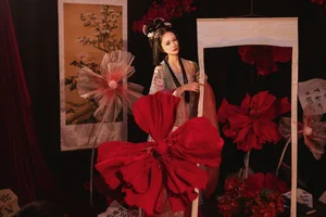 YiTuYu Art Language Vol.6355 Featuring Wen Wen: A Masterpiece of Visual Storytelling - image 22