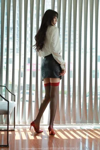 Elegant Urban Style: IESS Chiness Model Tuan Tuan in SXJ No.1863 Collection - image 65