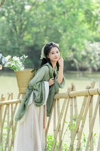 Sophisticated Visual Narrative: YiTuYu Art Language Vol.5972 with Cheng Zi Shu - image 24