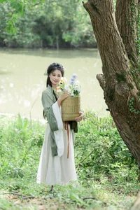 Sophisticated Visual Narrative: YiTuYu Art Language Vol.5972 with Cheng Zi Shu - image 12