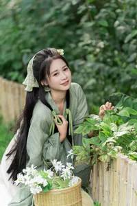 Sophisticated Visual Narrative: YiTuYu Art Language Vol.5972 with Cheng Zi Shu - image 19