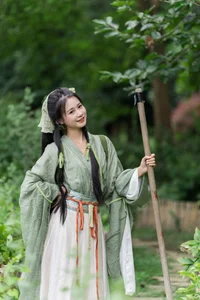 Sophisticated Visual Narrative: YiTuYu Art Language Vol.5972 with Cheng Zi Shu - image 9