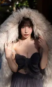 JP Risa Yukihira: Enchanting Beauty in 'Winter Swim' - Weekly Playboy PHOTO BOOK - image 1