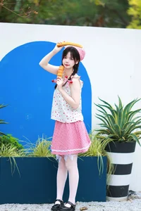 Fashion and Visual Storytelling in YiTuYu Art Language Vol.5568 Mu Yan Se Cc - image 4