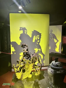 Illuminating the Past: Telling Vietnamese History Through the Unique Art of Light Sculpture - image 3