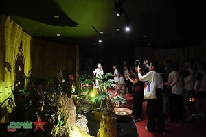 Illuminating the Past: Telling Vietnamese History Through the Unique Art of Light Sculpture - image 11