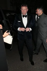 Victoria Beckham Celebrates Milestone 50th Birthday in Style Despite Glamorous Crutches and Sheer Elegance - image 2