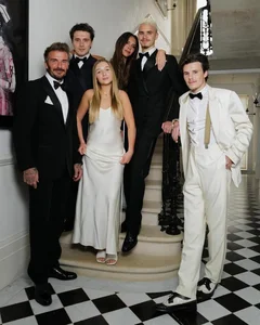 Victoria Beckham Celebrates Milestone 50th Birthday in Style Despite Glamorous Crutches and Sheer Elegance - image 4