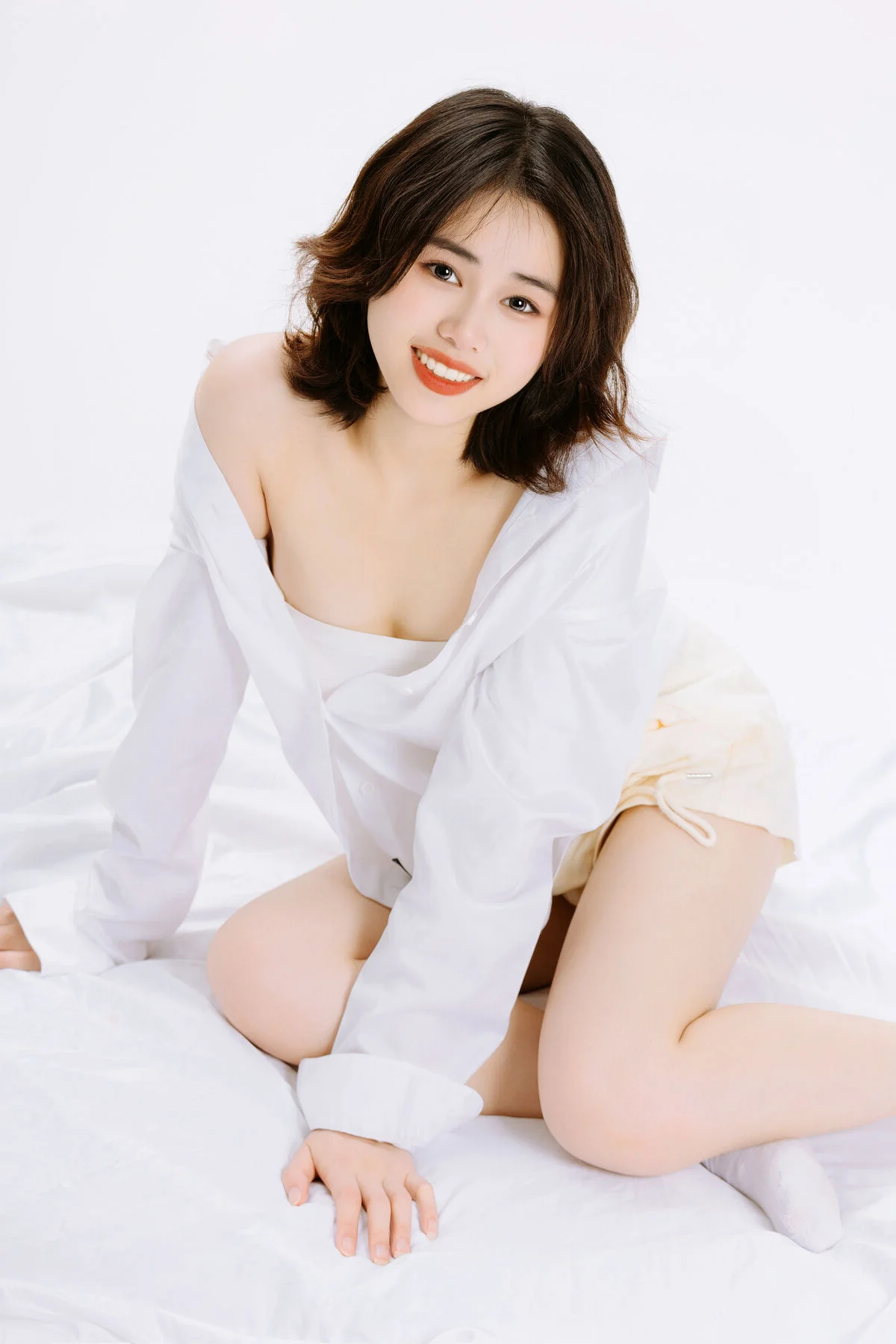 Contemporary Visual Aesthetics: YiTuYu Art Language Vol.6434 with Xiao Mei