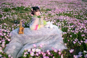 Modern Visuals: YiTuYu Art Language Vol.4432 Featuring Xiao Xing Xing - image 5